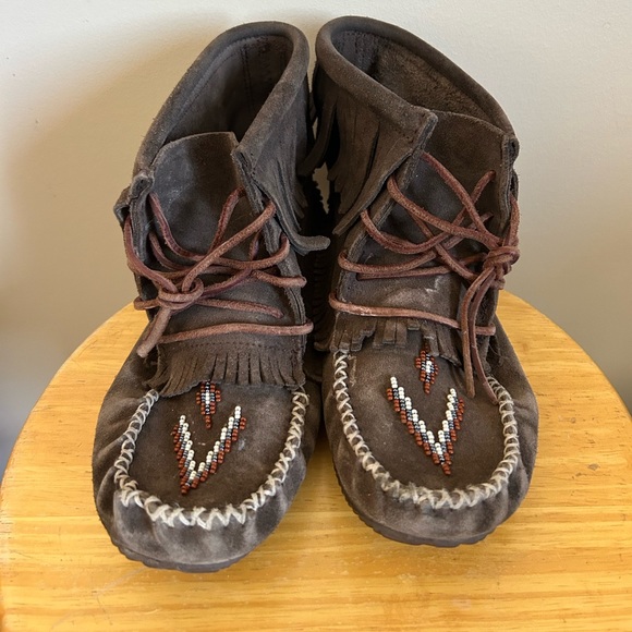 Moccasins. Brown leather. Size 8 - Picture 2 of 3